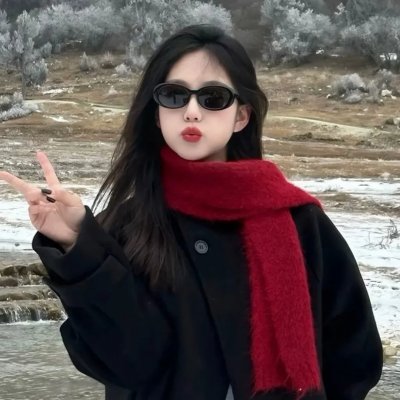 背背篓的网球少年
